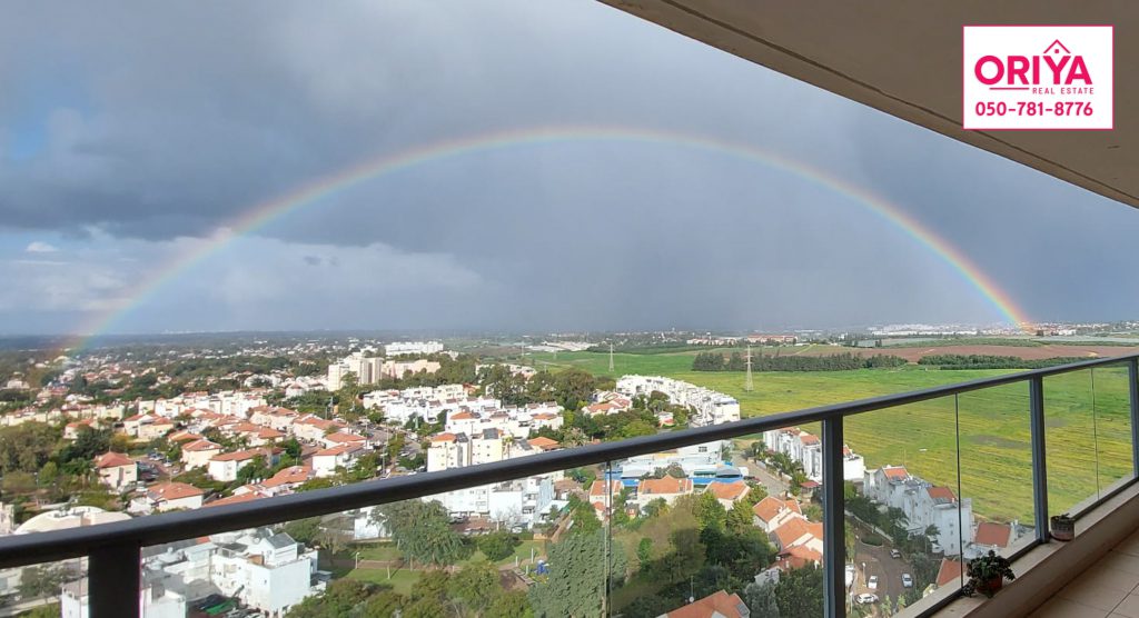 למכירה דירת מיני פנטהאוז רח' אלונים 26, קריית השרון, נתניה