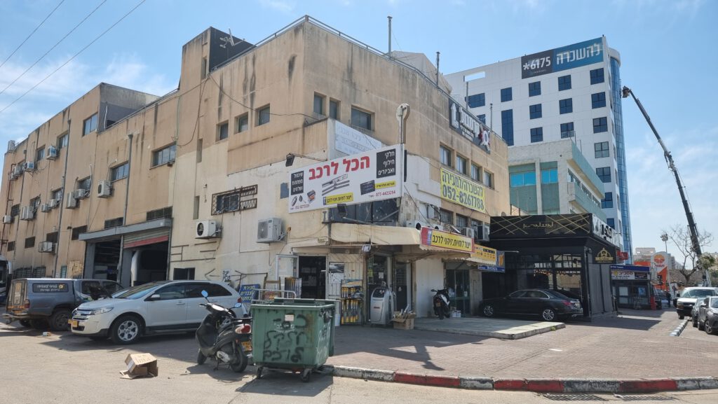 למכירה קומת משרדים באזור תעשיה, נתניה